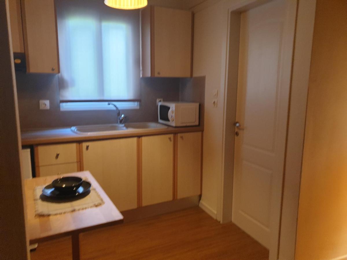A Pleasent Small -Studio Close To The Port Of Volos Buitenkant foto