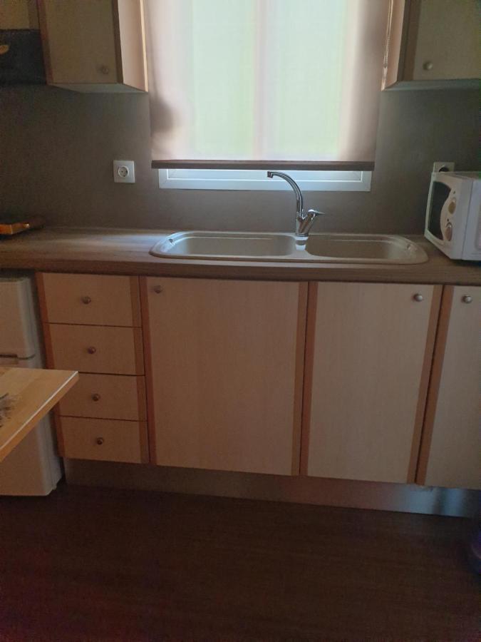 A Pleasent Small -Studio Close To The Port Of Volos Buitenkant foto